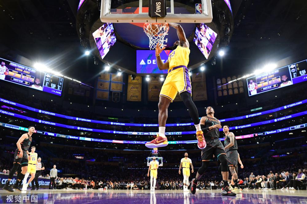 乒乓球借助 乒乓球借助