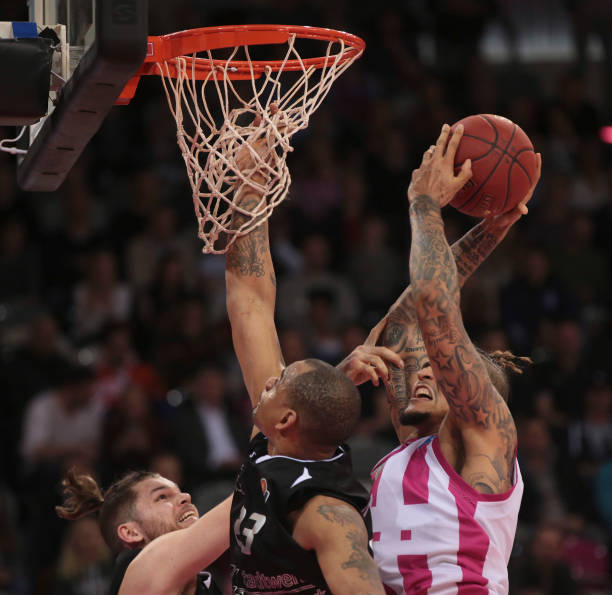 梦想几近破 梦想几近破