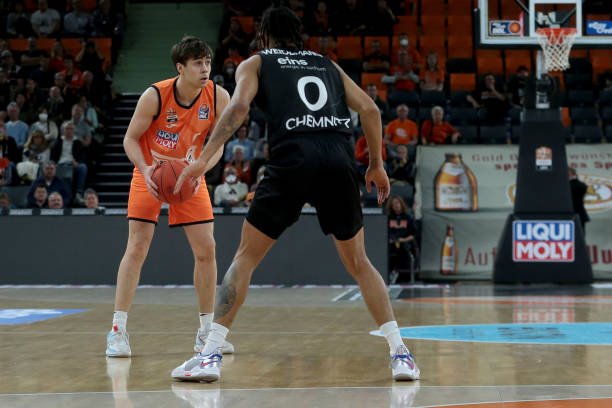 人们在这里 人们在这里