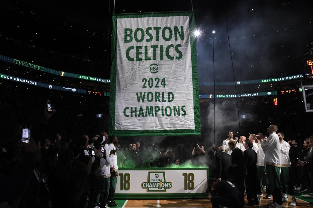 日本球迷热议中国女排：盲目高大化打法已落后，该多向石川真佑学习